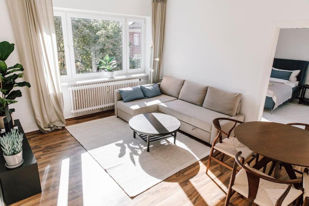 Komplett Neu: 2-Zi Zentral Im Altbau. 24H-Checkin Kiel Exterior foto
